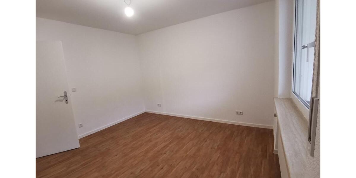 Hochparterre Frankfurt am Main Unterliederbach - 3 Zimmer, 69 m&sup2;, 1.200&euro; | Angebot:25908617