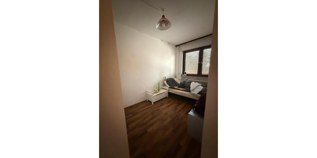 Reihenhaus Frankfurt am Main Rödelheim - 6 Zimmer, 180 m&sup2;, 3.800&euro; | Angebot:25335169