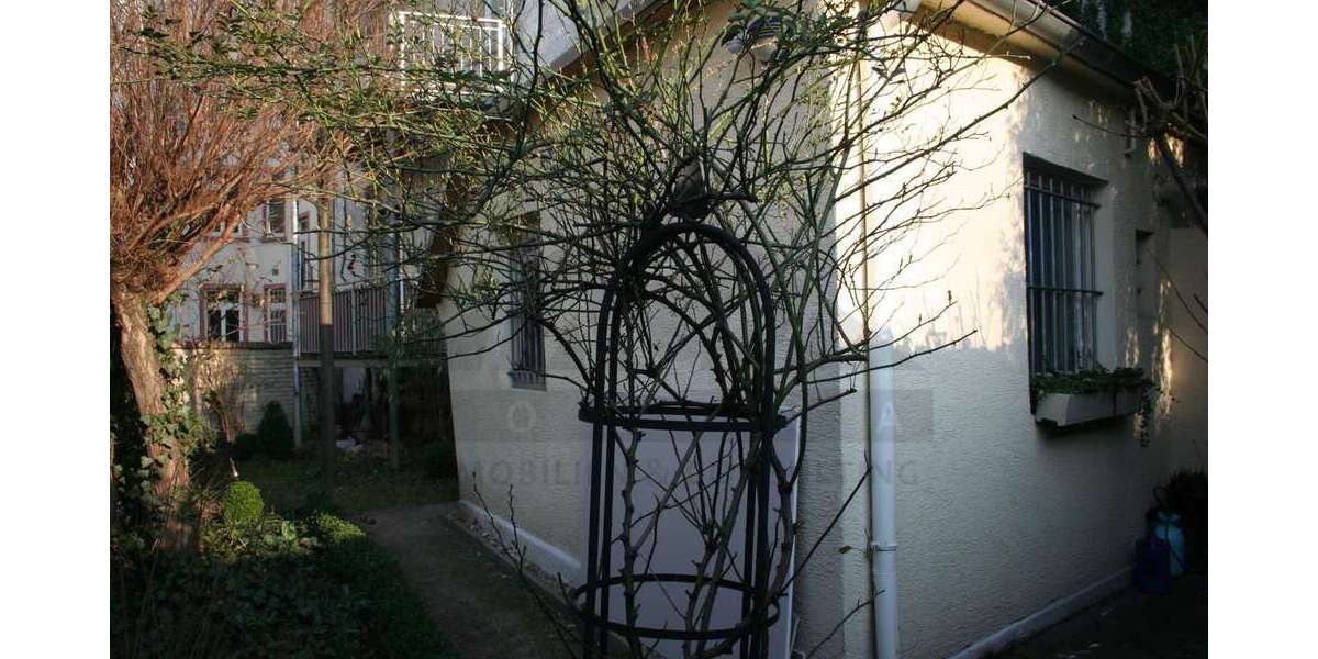 Etagenwohnung Frankfurt am Main Nordend Ost - 2 Zimmer, 22 m&sup2;, 800&euro; | Angebot:25942133