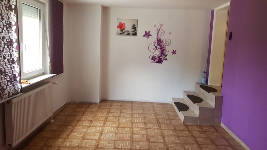 Provisionsfrei* Charmante Hofreite mit Scheune und Garage in Ranstadt - OT - Einfamilienhaus Ranstadt | Angebot:23263020