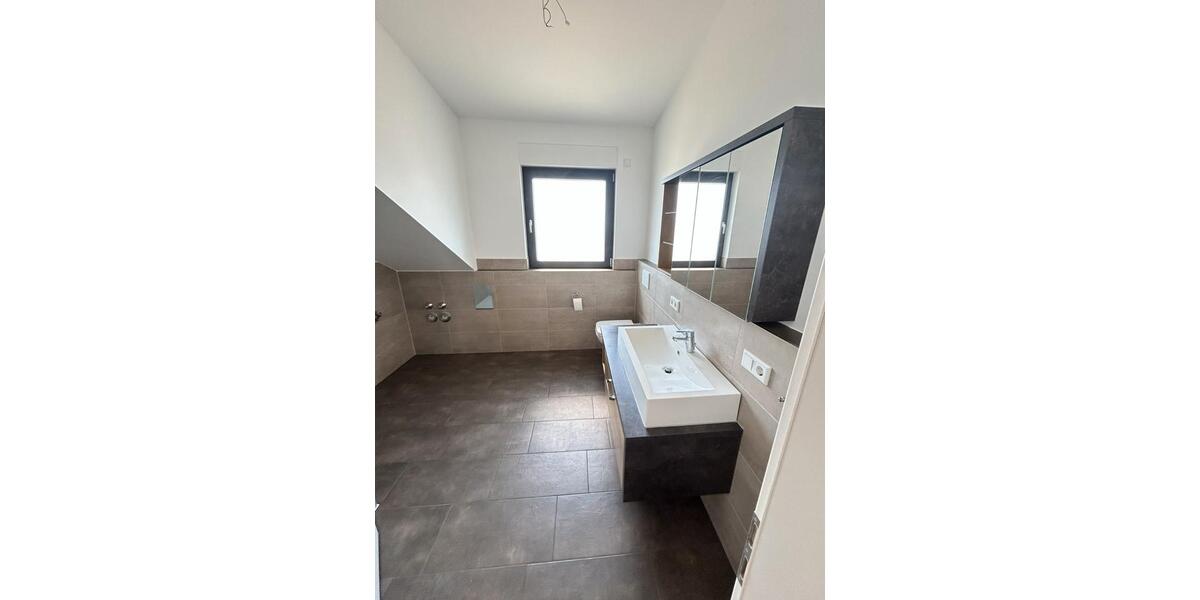 Doppelhaushälfte Büdingen - 6 Zimmer, 149 m&sup2;, 465.000&euro; | Angebot:26926489