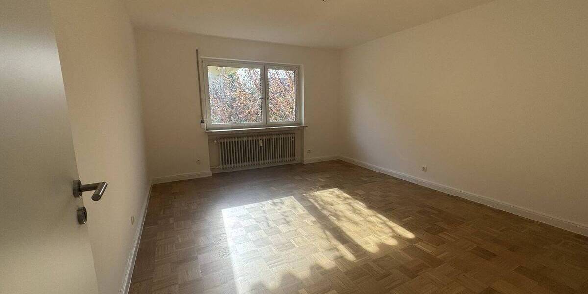 Etagenwohnung Bad Vilbel Kernstadt - 4 Zimmer, 103 m&sup2;, 1.990&euro; | Angebot:26065038