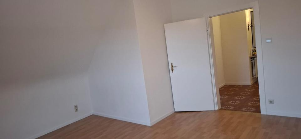 Etagenwohnung Frankfurt am Main Gutleutviertel - 3.5 Zimmer, 100 m&sup2;, 1.600&euro; | Angebot:24833658