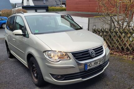VW Touran 85.000 km 8.999 &euro; Frankfurt 60487
