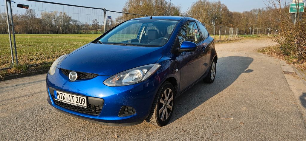 Mazda 2 123.000 km 3.350 &euro; Bad Soden 65812