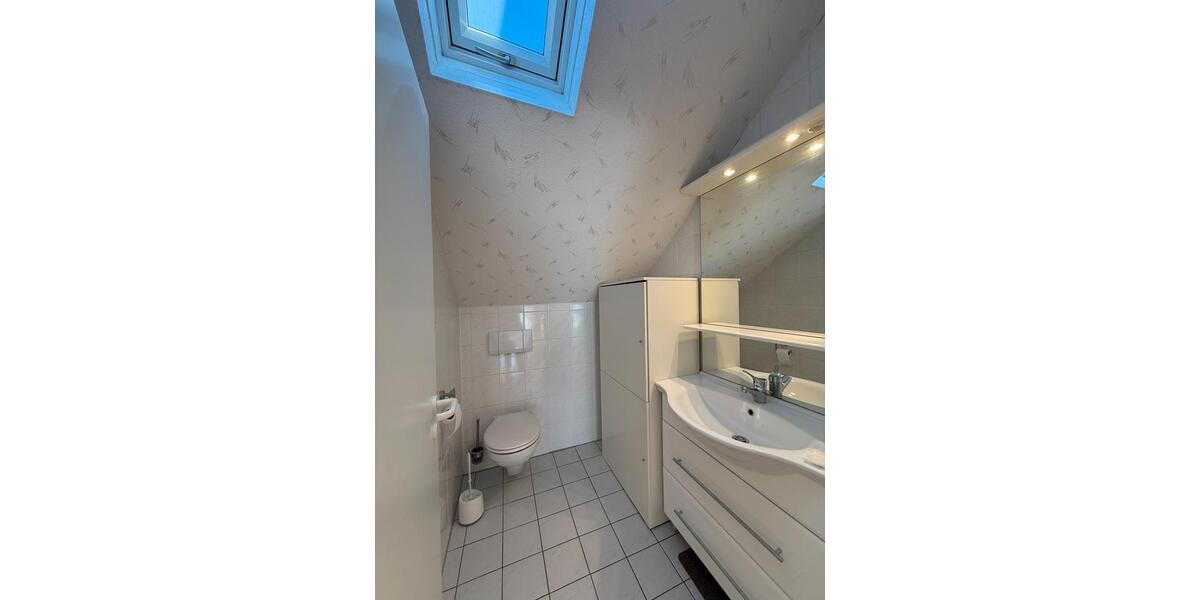 Dachgeschoßwohnung Bruchköbel - 3 Zimmer, 80 m&sup2;, 1.040&euro; | Angebot:26579126