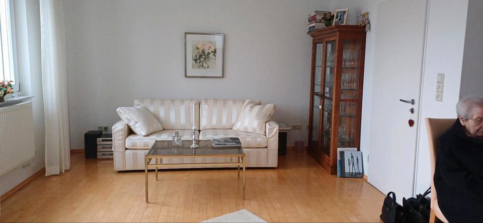Etagenwohnung Frankfurt am Main Bergen-Enkheim - 2 Zimmer, 66 m&sup2;, 1.150&euro; | Angebot:25149725