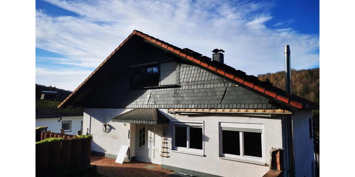 Einfamilienhaus Büdingen - 10 Zimmer, 249 m&sup2;, 349.000&euro; | Angebot:24538124