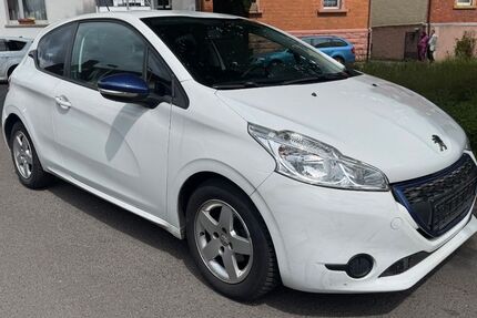 Peugeot 208 81.000 km 4.790 &euro; rodgau 63110