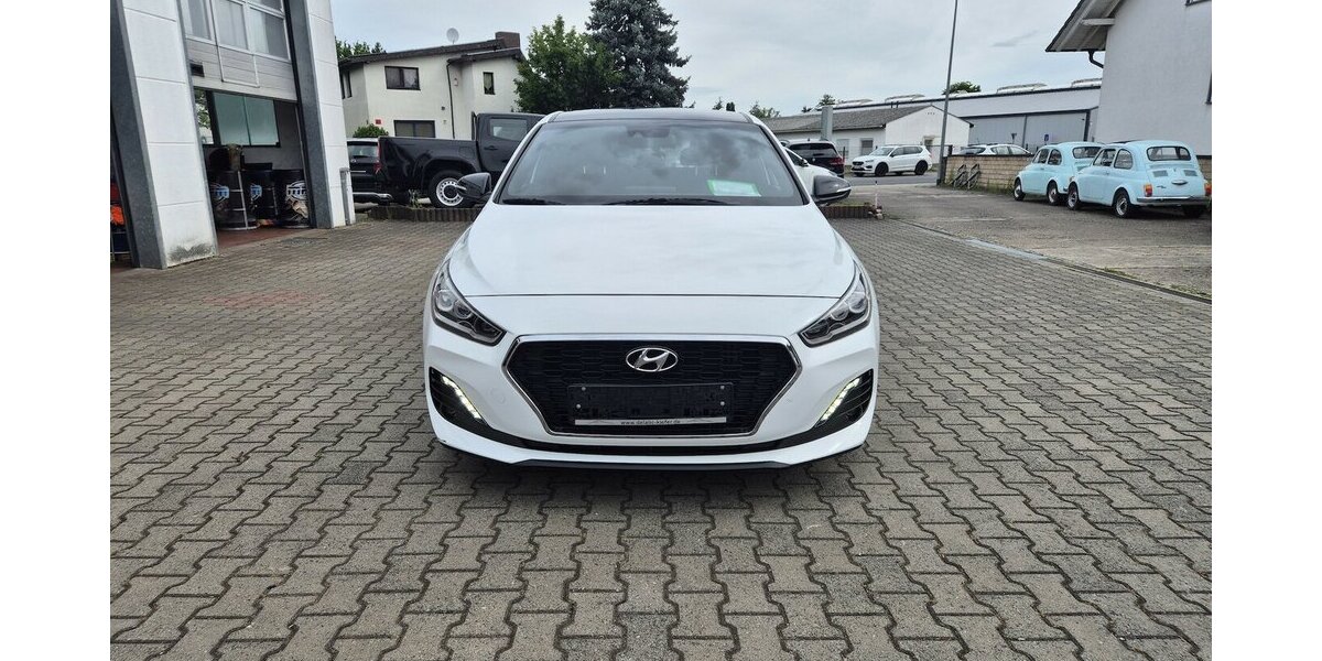 Hyundai i30 Passion +, Rückfahrkamera, Carplay, Navi, Sitz 85.411 km 14.990 &euro; Rodgau 63110