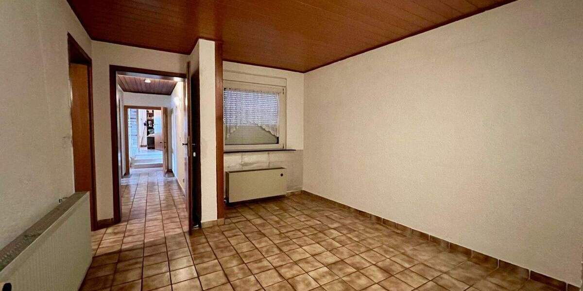 Einfamilienhaus Florstadt/Leidhecken Leidhecken - 5 Zimmer, 225 m&sup2;, 329.000&euro; | Angebot:25706159