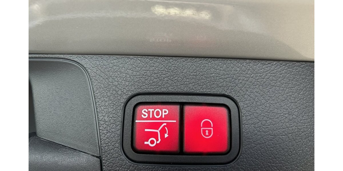 Mercedes-Benz GLB 250 4M AMG PREMIUM DISTRONIC-MEMORY-360-19´´ 5.392 km 47.599 &euro; Groß-Umstadt 64823