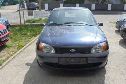 Ford Fiesta 82.500 km 750 &euro; Hanau 63452