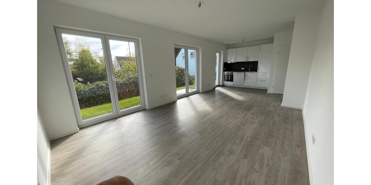 Erdgeschoßwohnung Frankfurt am Main Sossenheim - 3 Zimmer, 69 m&sup2;, 1.550&euro; | Angebot:26427772