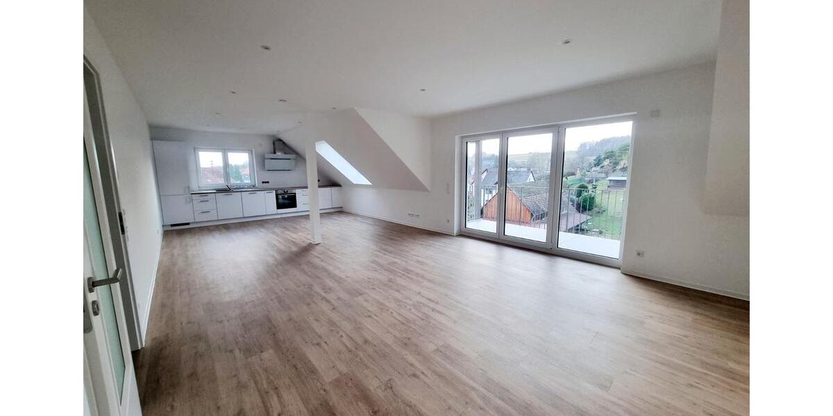 Dachgeschoßwohnung Hösbach - 4.5 Zimmer, 115 m&sup2;, 1.600&euro; | Angebot:27608628