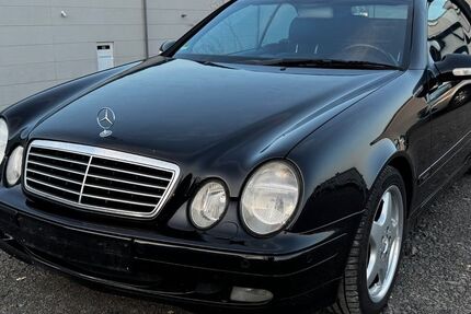 Mercedes-Benz CLK 320 214.500 km 6.990 &euro; Obertshausen 63719