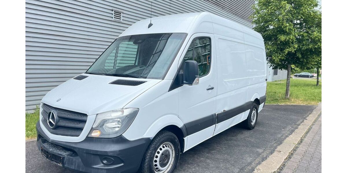 Mercedes-Benz Sprinter 176.000 km 11.490 &euro; Frankfurt am Main 65933