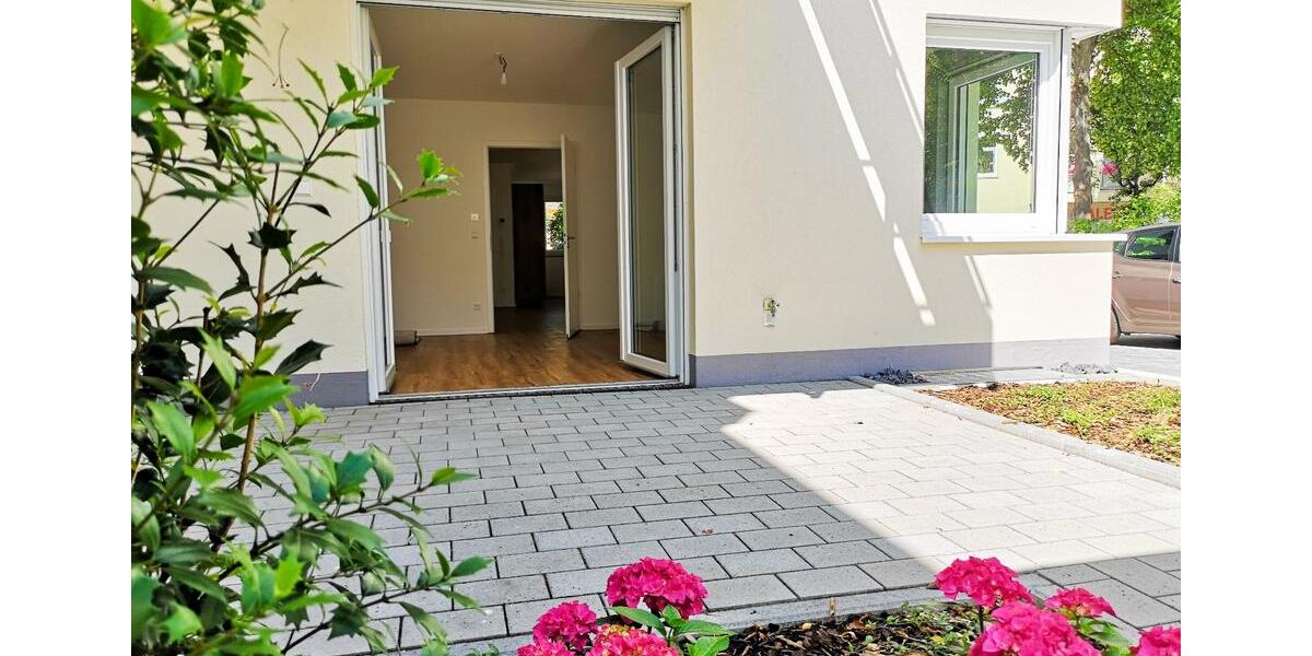 Erdgeschoßwohnung Frankfurt am Main Ost - 2 Zimmer, 82 m&sup2;, 1.400&euro; | Angebot:25129076
