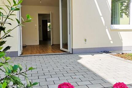 Wohnung Frankfurt am Main Ost - 2 Zimmer, 82 m&sup2;, 1.400&euro; | Angebot:25129076