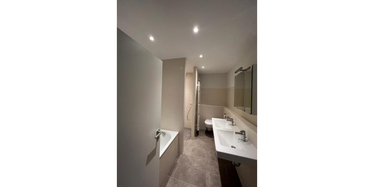 Etagenwohnung Stockstadt am Main - 5 Zimmer, 135 m&sup2;, 1.550&euro; | Angebot:25852630