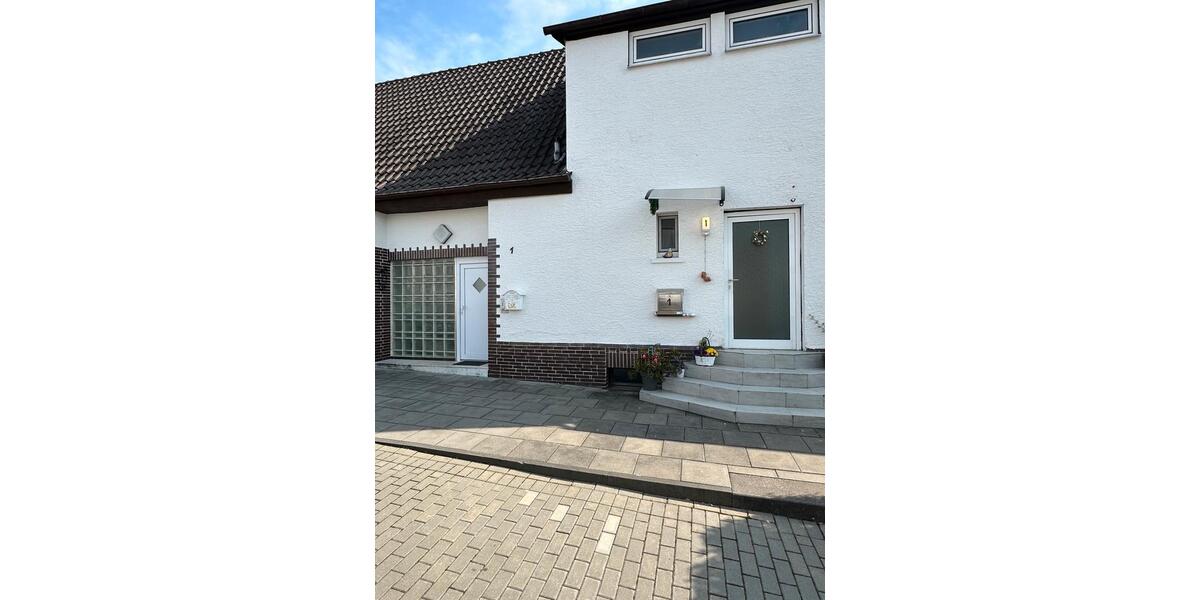 Dachgeschoßwohnung Altenstadt - 2 Zimmer, 95 m&sup2;, 1.200&euro; | Angebot:25837989