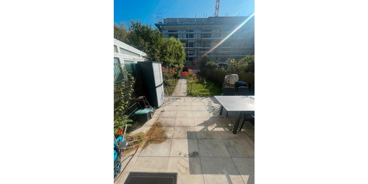 Erdgeschoßwohnung Frankfurt am Main Ostend - 1 Zimmer, 33 m&sup2;, 850&euro; | Angebot:26209850
