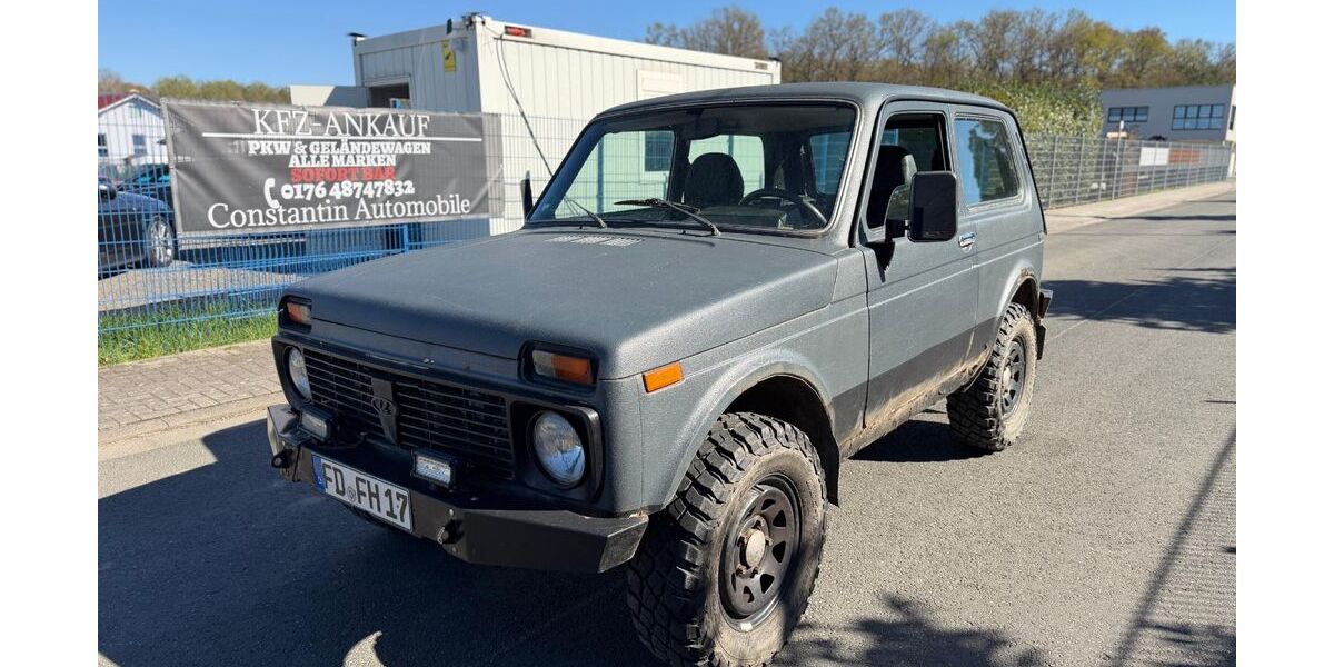 Lada Niva 146.426 km 999 &euro; Limeshain 63674