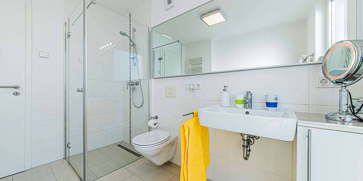 Etagenwohnung Frankfurt am Main Sachsenhausen - 3 Zimmer, 92 m&sup2;, 2.990&euro; | Angebot:26819685