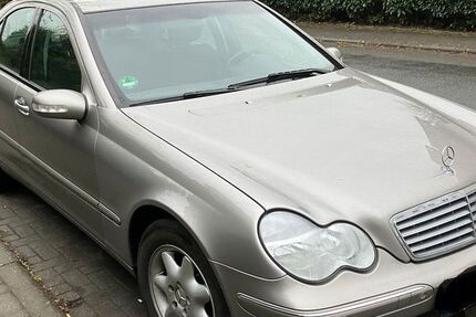 Mercedes-Benz C 200 39.500 km 9.750 &euro; Friedberg 61169