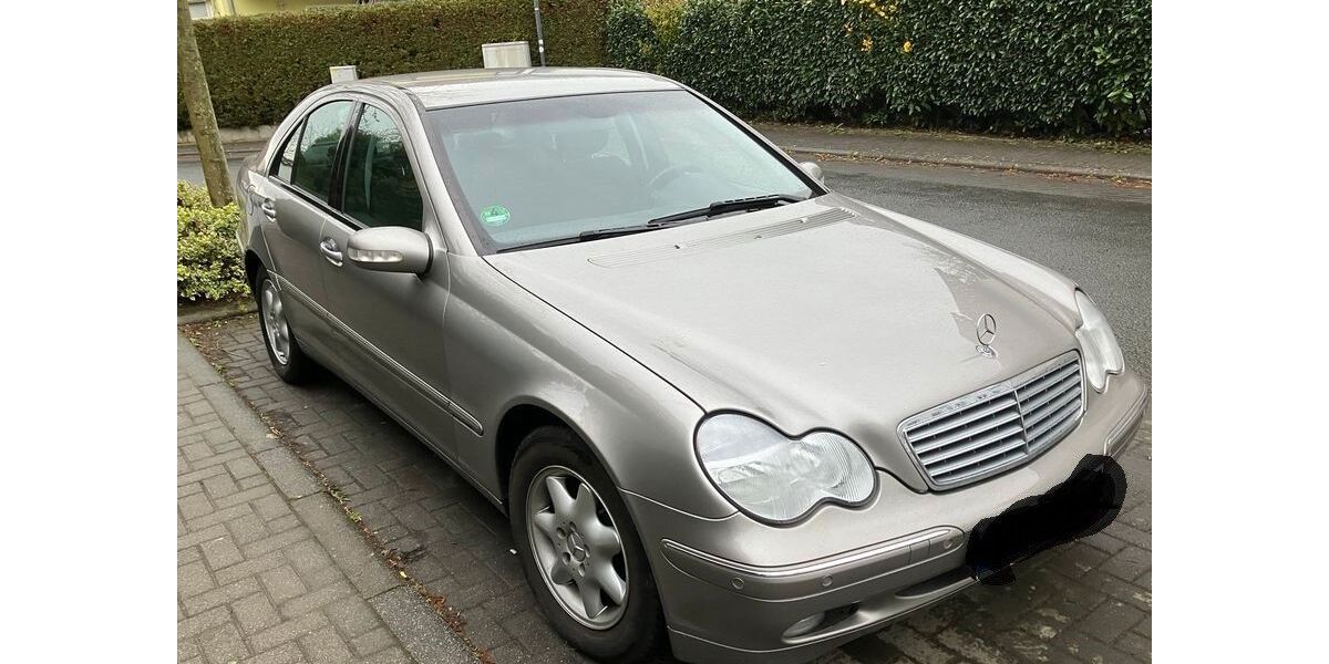 Mercedes-Benz C 200 39.500 km 9.750 &euro; Friedberg 61169