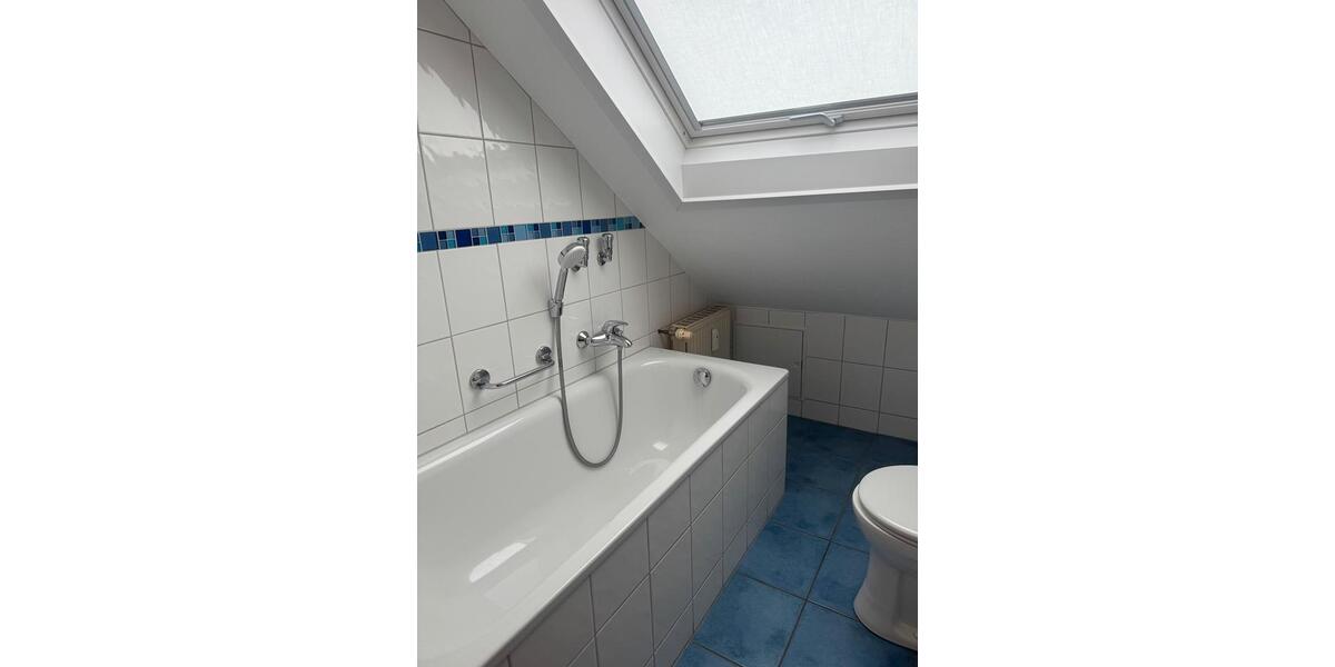 Dachgeschoßwohnung Erzhausen - 2 Zimmer, 40 m&sup2;, 780&euro; | Angebot:25903891