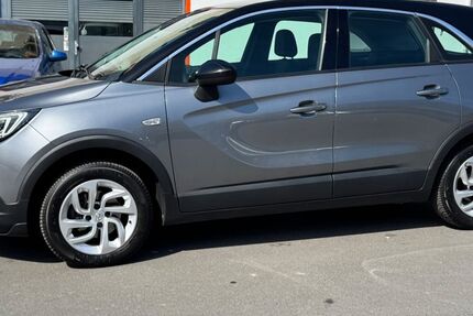 Opel Crossland (X) 137.000 km 9.399 &euro; Frankfurt am Main 60314