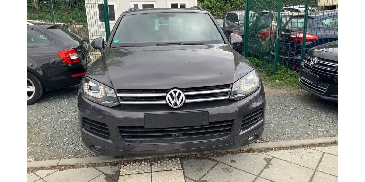 VW Touareg 276.936 km 8.999 &euro; Frankfurt am Main 60486