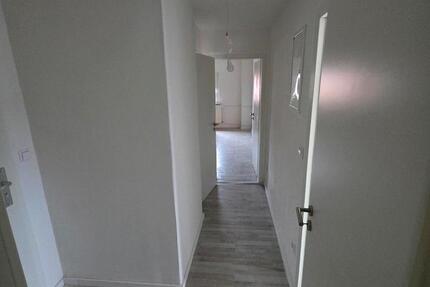 Wohnung Friedberg (Hessen) - 4 Zimmer, 90 m&sup2;, 1.100&euro; | Angebot:25950843