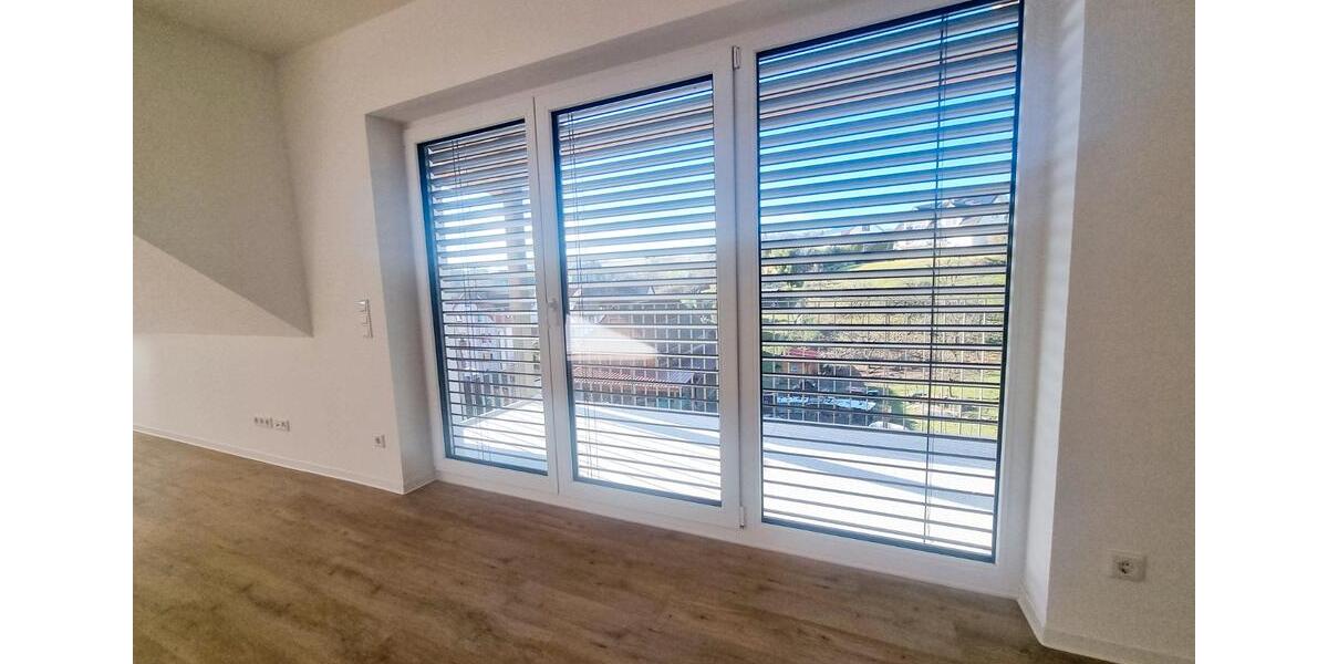 Dachgeschoßwohnung Hösbach - 4.5 Zimmer, 115 m&sup2;, 1.600&euro; | Angebot:27608628
