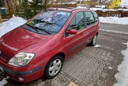 Renault Scenic 220.000 km 1.200 &euro; Frankfurt am Main 65933