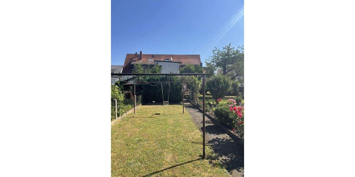 Doppelhaushälfte Frankfurt Harheim - 7 Zimmer, 170 m&sup2;, 600.000&euro; | Angebot:25820766