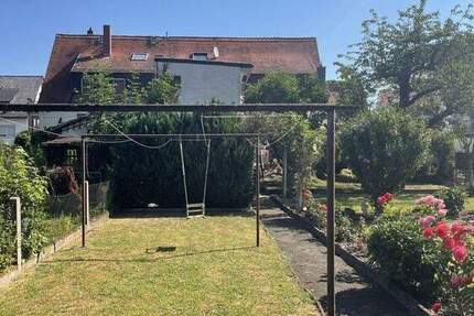 Haus Frankfurt Harheim - 7 Zimmer, 170 m&sup2;, 600.000&euro; | Angebot:25820766