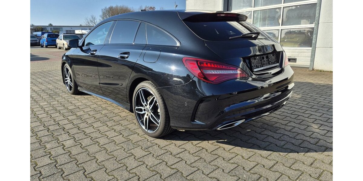 Mercedes-Benz CLA 200 Shooting Brake AMG Line Panoramadach, Rück 102.333 km 17.290 &euro; Rodgau 63110