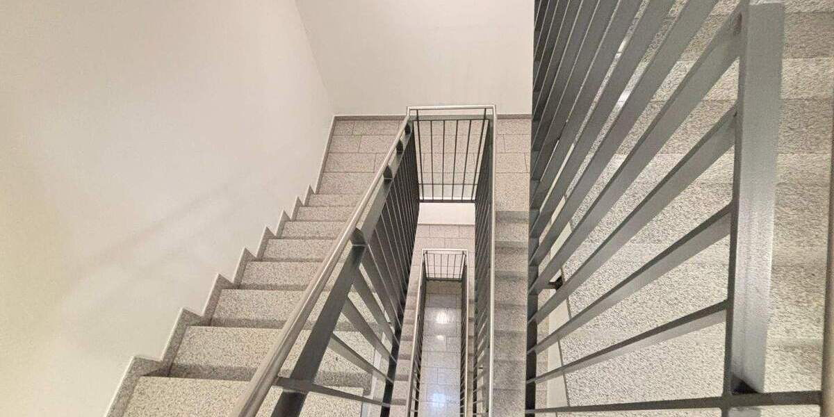 Etagenwohnung Frankfurt am Main Bockenheim - 4 Zimmer, 137 m&sup2;, 850.000&euro; | Angebot:25770267