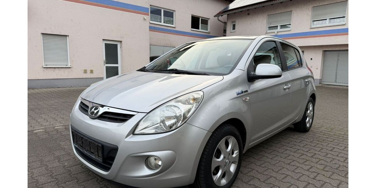 Hyundai i20 150.000 km 3.300 &euro; Nidderau 61130
