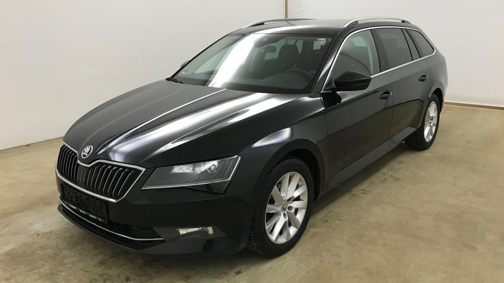Skoda Superb 220.880 km 10.041 &euro; Eschborn 65760