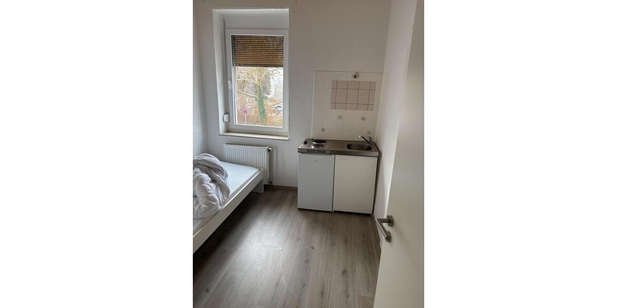 Etagenwohnung Frankfurt am Main Unterliederbach - 1 Zimmer, 20 m&sup2;, 700&euro; | Angebot:24728018