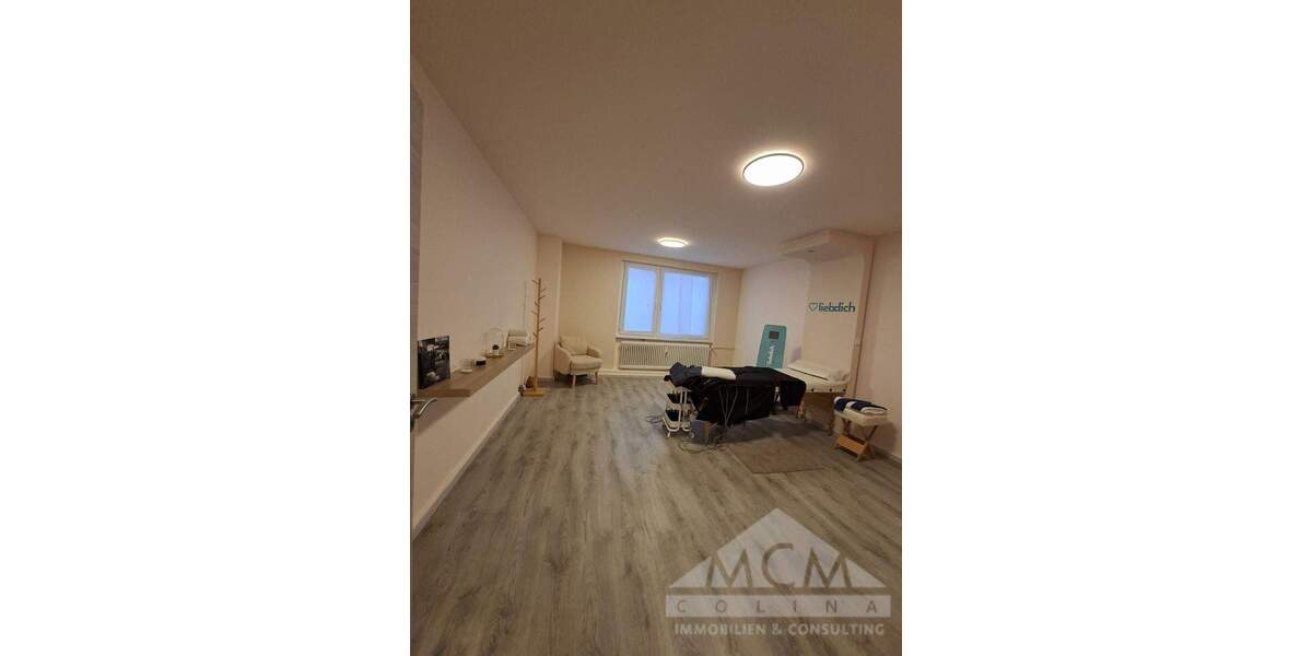 Gewerbeobjekt Frankfurt Innenstadt - 4 Zimmer, 140 m&sup2;, 3.000&euro; | Angebot:25802282