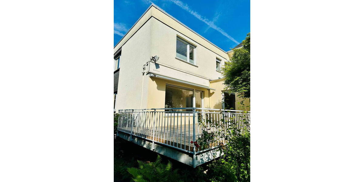 Doppelhaushälfte Bad Homburg vor der Höhe Kirdorf - 3 Zimmer, 150 m&sup2;, 2.600&euro; | Angebot:26252534
