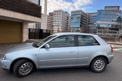 Audi A3 137.000 km 2.990 &euro; Schwalbach 65824