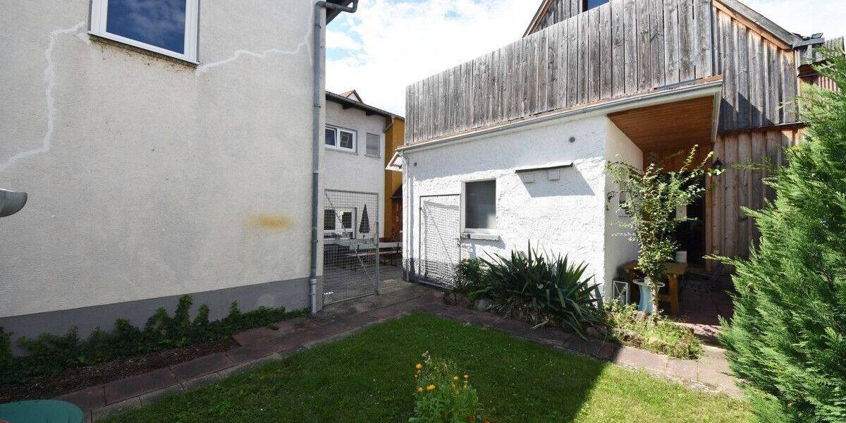 Mehrfamilienhaus, Wohnhaus Schaafheim - 1 Zimmer, 240 m&sup2;, 399.000&euro; | Angebot:25774782