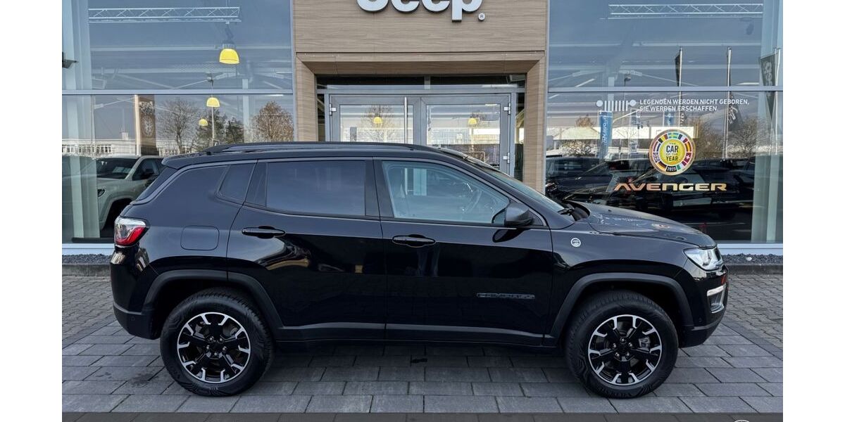 Jeep Compass 59.084 km 21.900 &euro; Aschaffenburg 63741