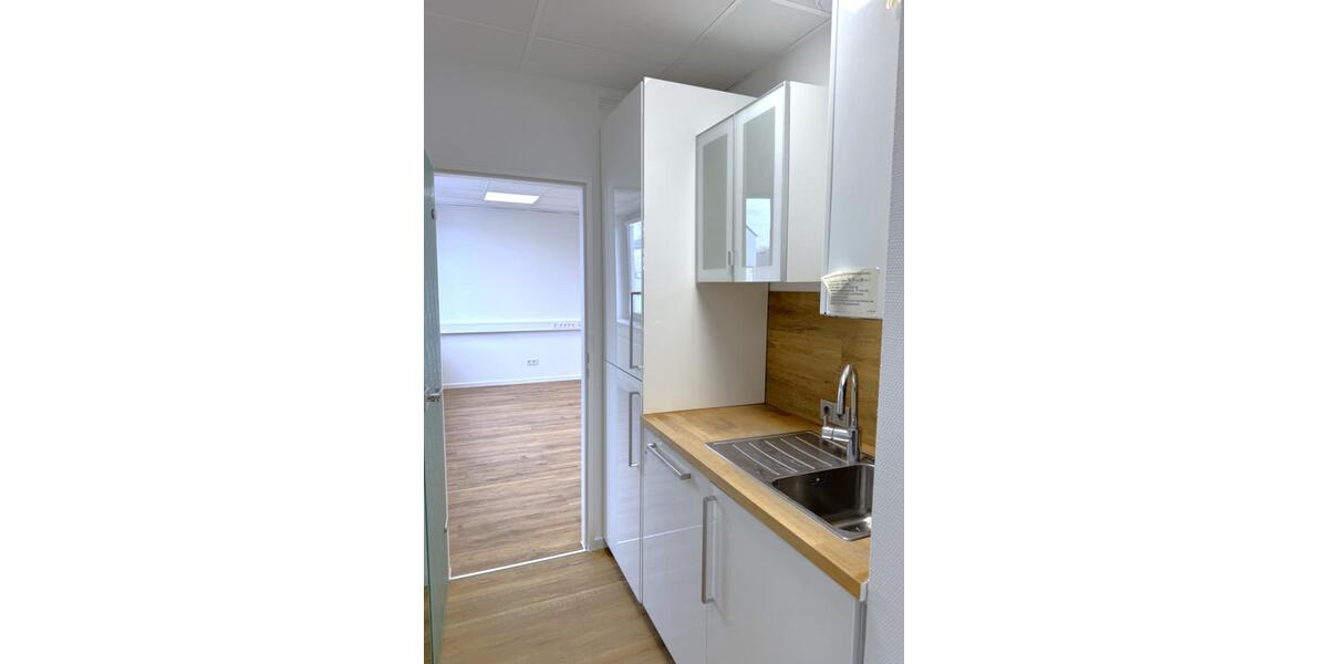 Gewerbeobjekt Neu-Isenburg Isenburg - 1.350&euro; | Angebot:25791937