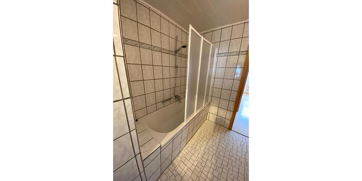 Etagenwohnung Goldbach - 3.5 Zimmer, 90 m&sup2;, 800&euro; | Angebot:25948034